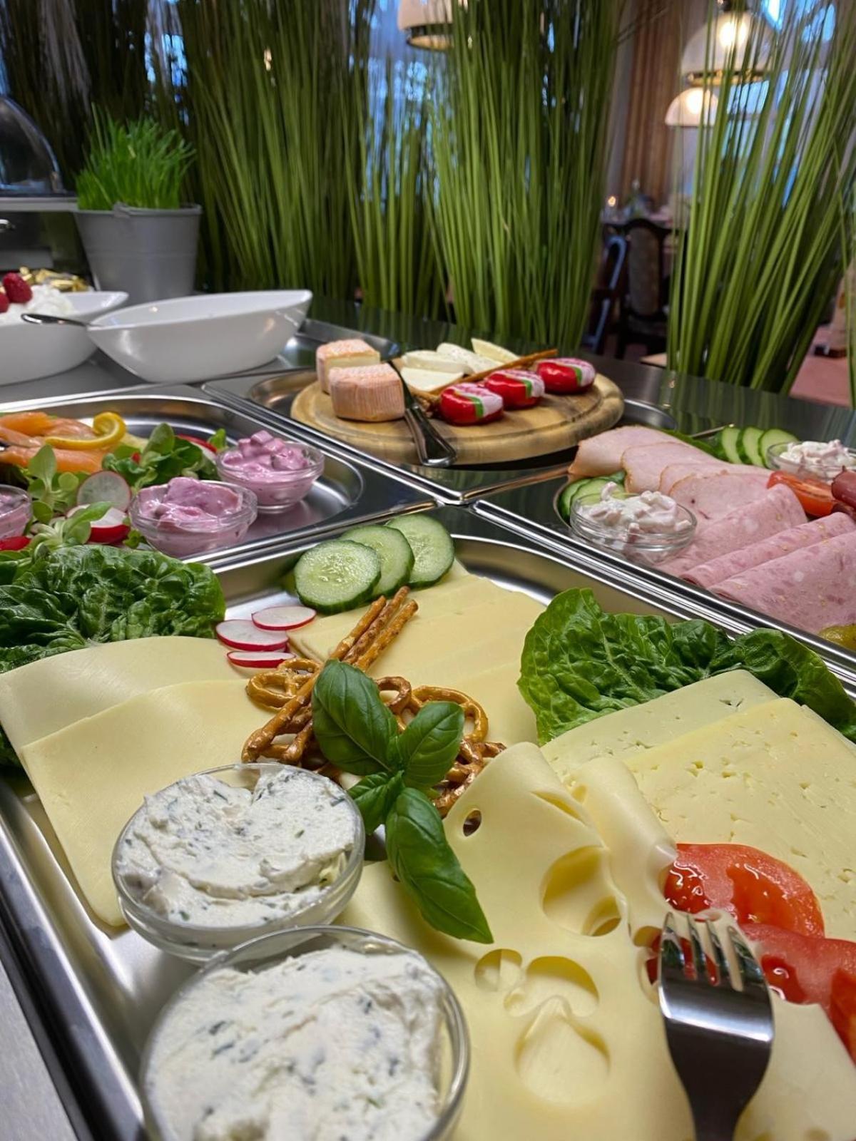 Strandhotel Salty Büsum Екстериор снимка