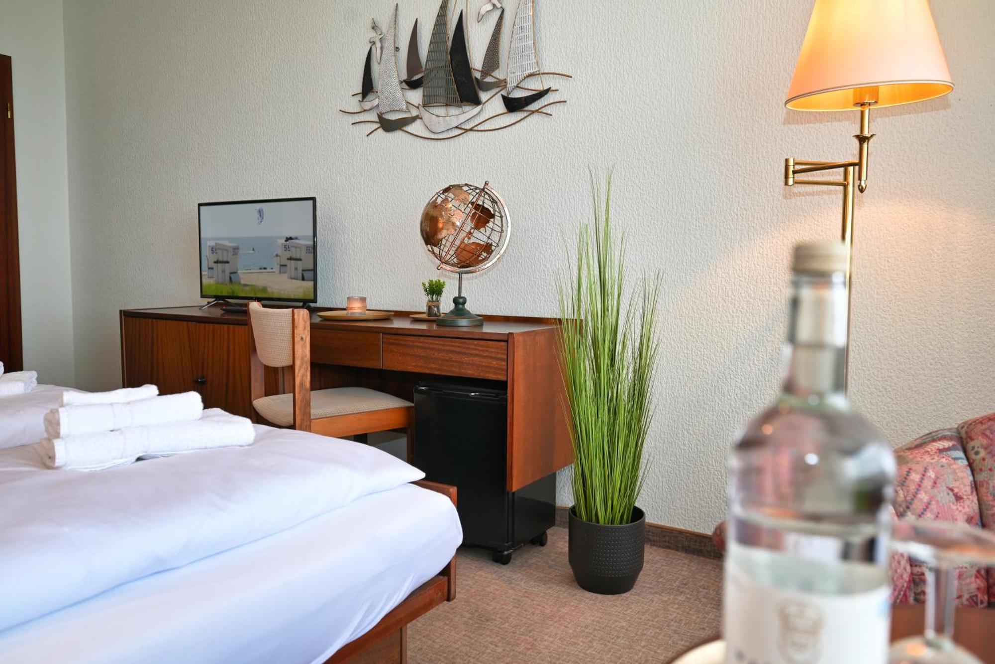 Strandhotel Salty Büsum Екстериор снимка