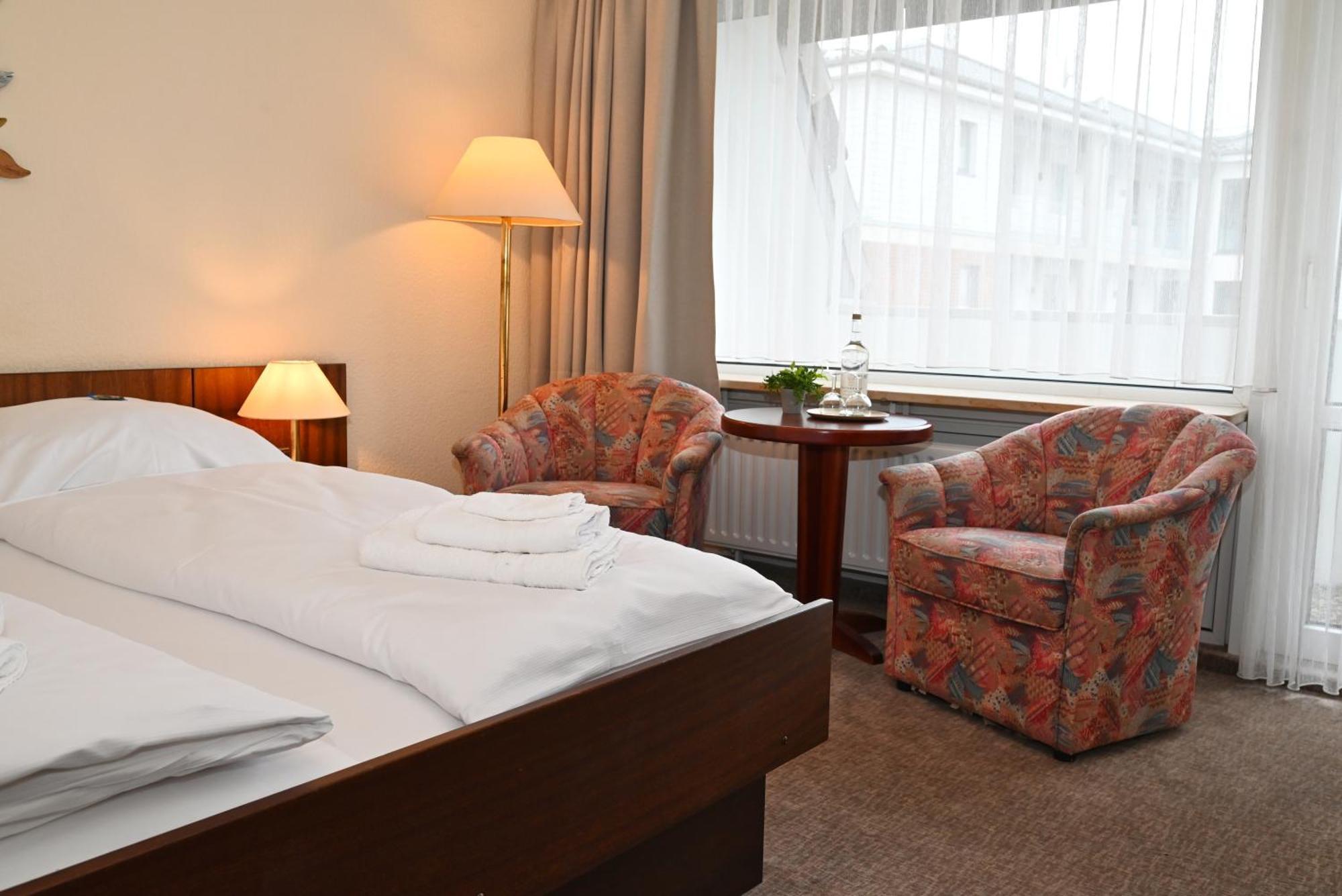 Strandhotel Salty Büsum Екстериор снимка