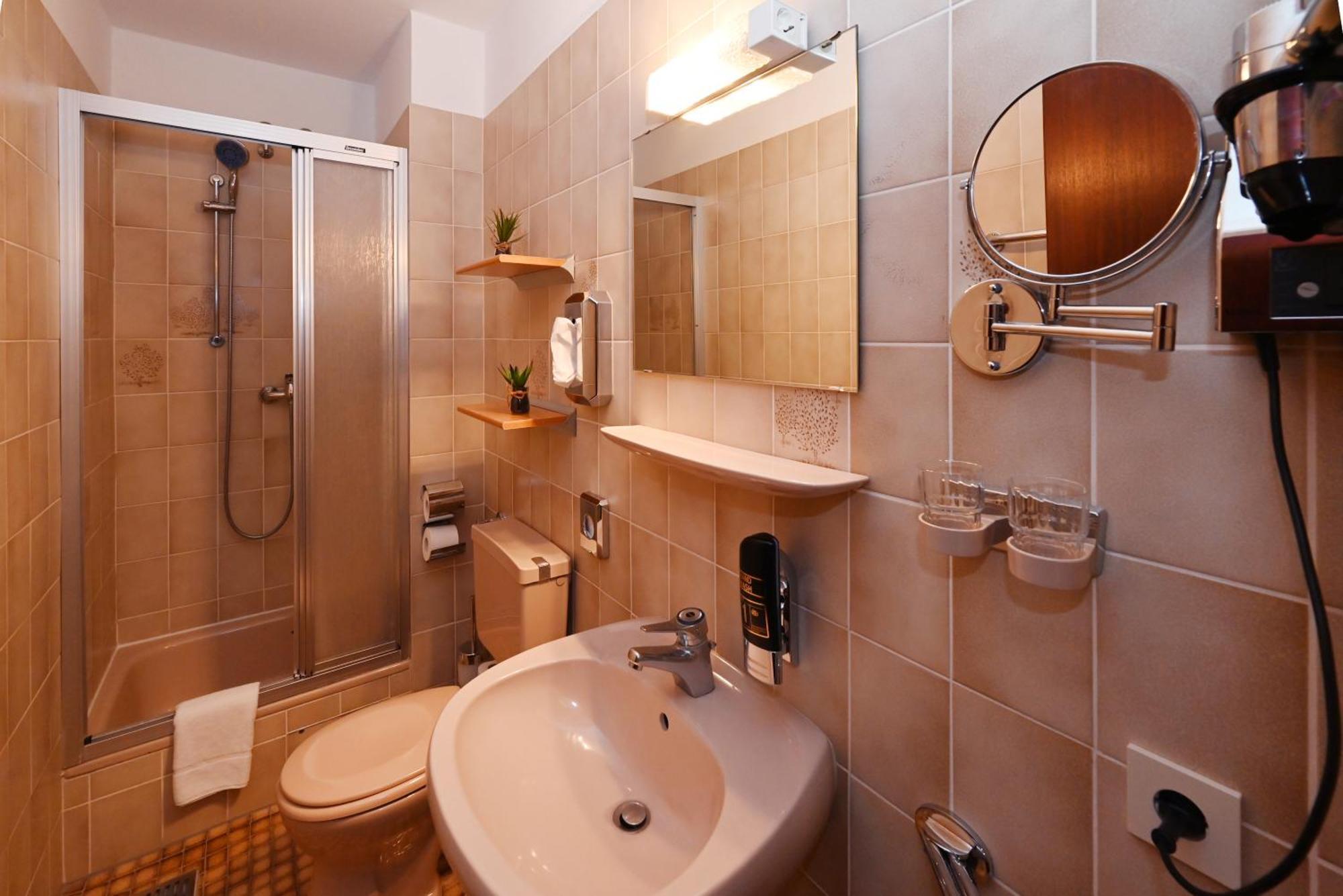 Strandhotel Salty Büsum Стая снимка