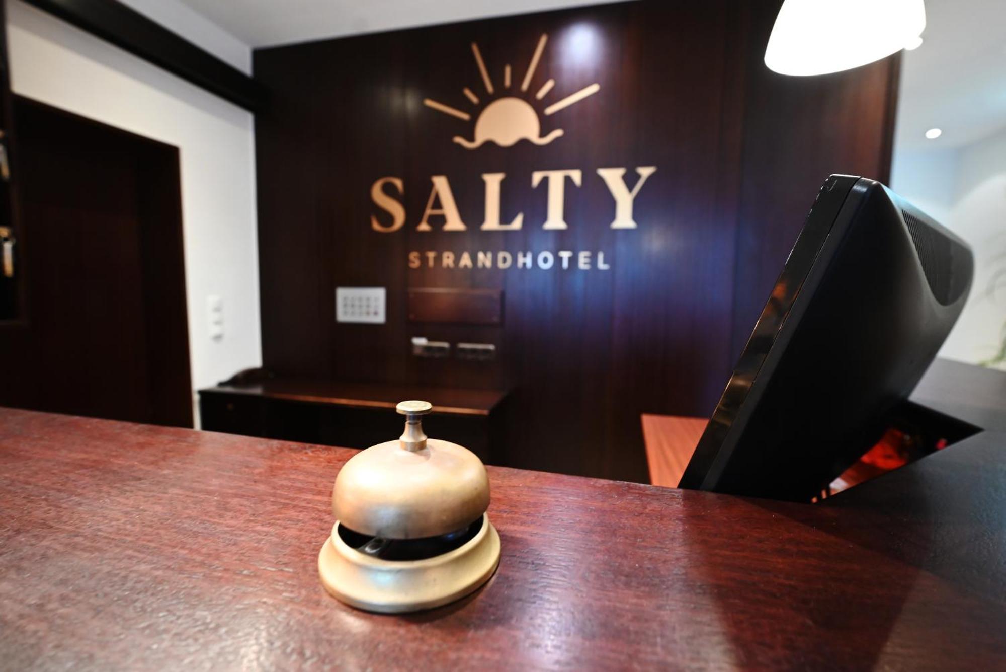 Strandhotel Salty Büsum Стая снимка