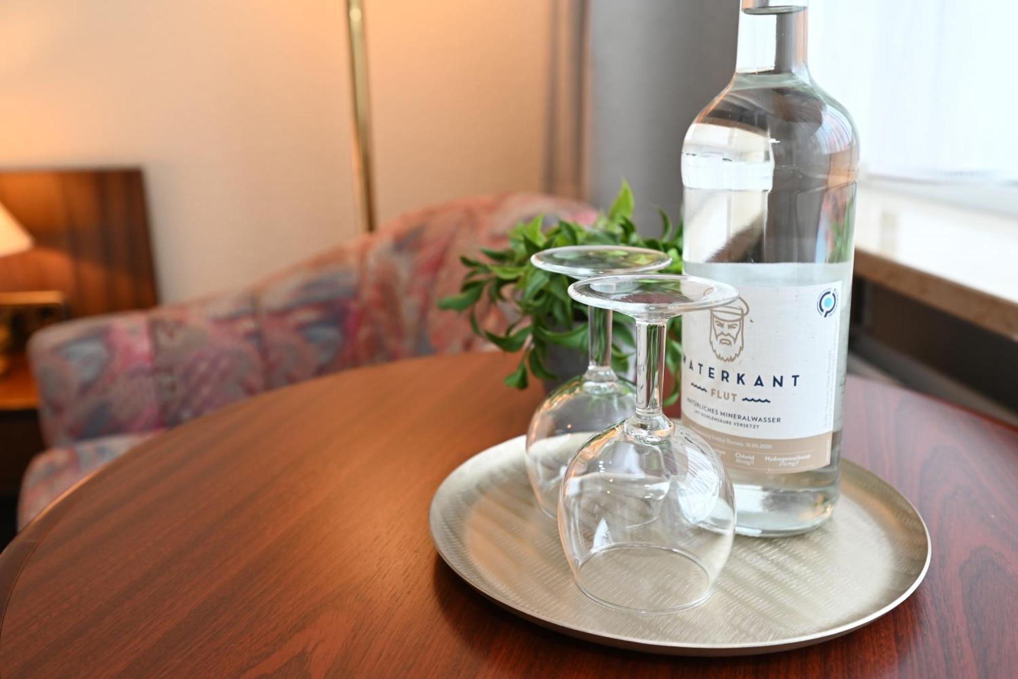 Strandhotel Salty Büsum Екстериор снимка