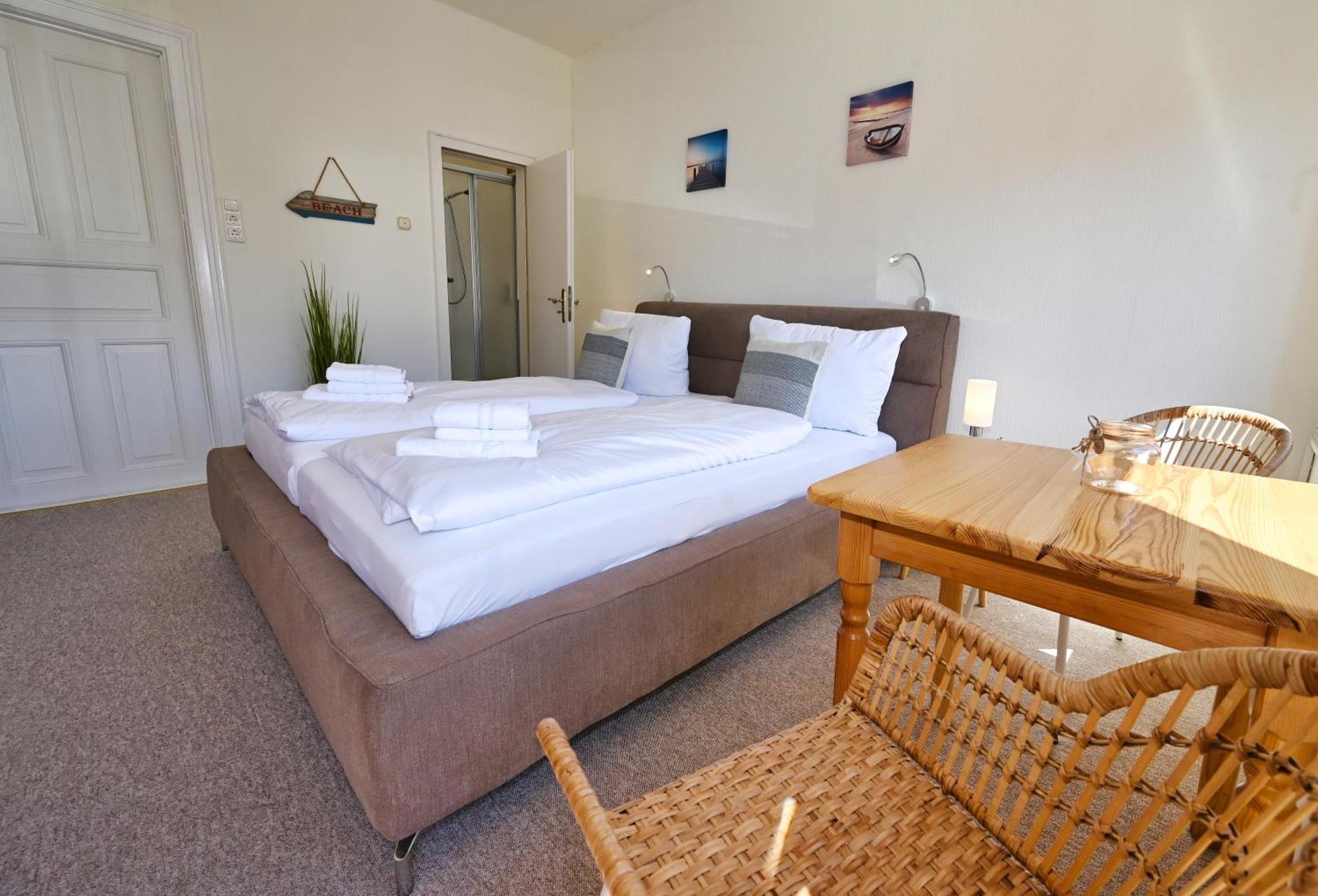 Strandhotel Salty Büsum Екстериор снимка